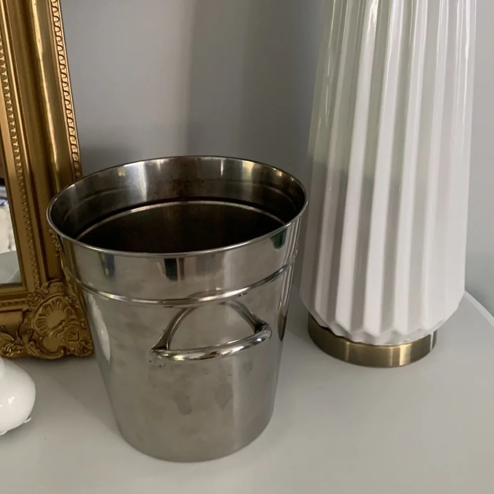 wazir chand & co pvt‎ ltd ice backed stainless steel with handles made in India